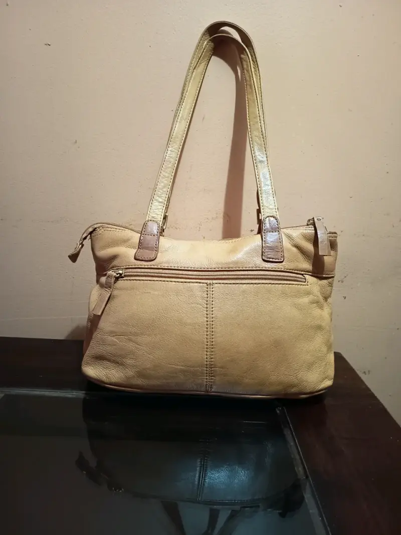 Cartera Stone Mountain beige con bolsillos - 3