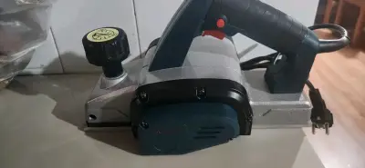 Cepillo eléctrico Dairo con estuche - miniatura 3