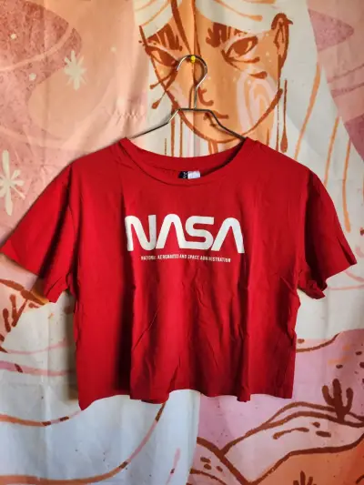 Polera roja NASA para mujer - miniatura 4