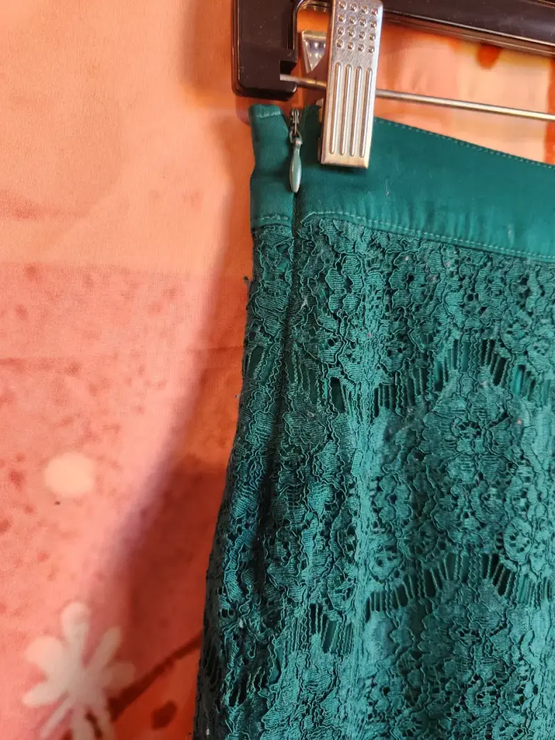 Falda corta de encaje verde para mujer - 5