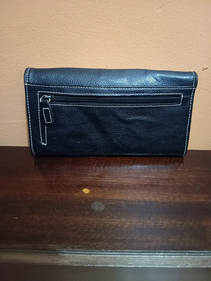 Cartera de mano negra Nine West con cierre - 2