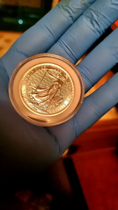 Moneda 2 libras Reino Unido. Una Onza Plata Pura. - miniatura 4