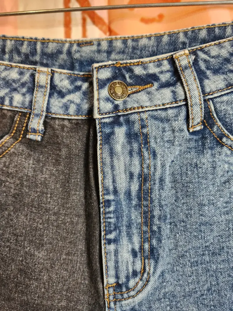 Shorts de mezclilla bicolor para mujer - 4