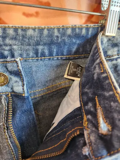Shorts de mezclilla bicolor para mujer - miniatura 5