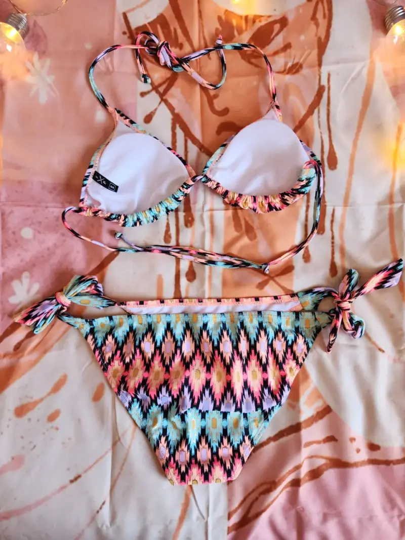 Bikini estampado geométrico colorido - 3