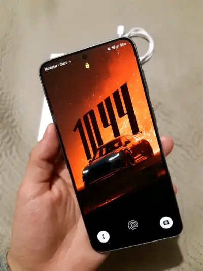 Samsung Galaxy A57 5G en buen estado - miniatura 1