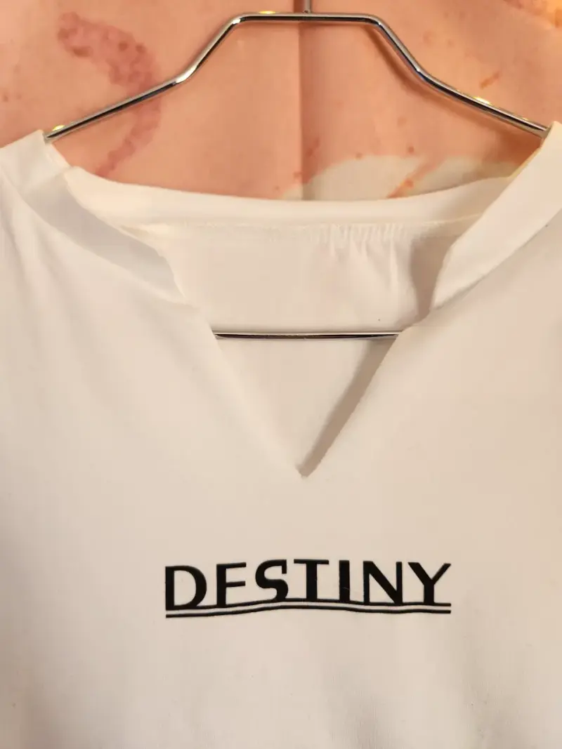 Polera Blanca con Estilo Casual - 5