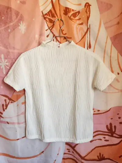Polera Blanca Texturizada de Mujer - miniatura 3