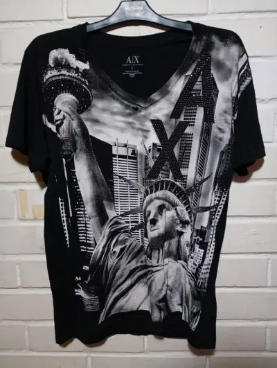Polera Armani Exchange negra New York designe - miniatura 1