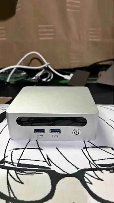 Mini PC GenMachine con ryzen 5 6600h y 16 GB  256g - miniatura 1