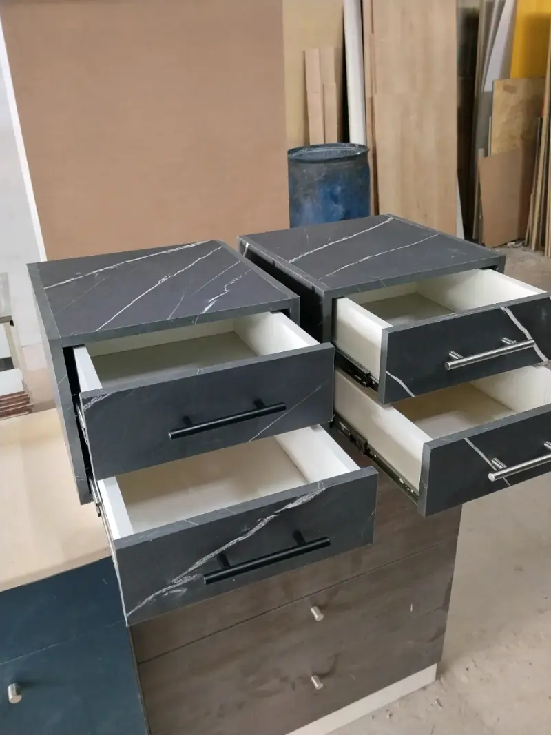 Cajoneras de Melamina Negra con Tiradores Modernos - 1
