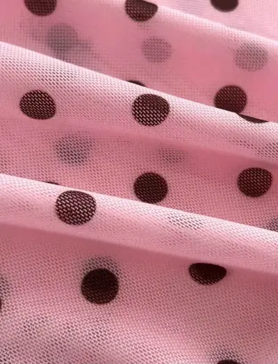 Blusa rosa de lunares con mangas acampanadas - miniatura 2