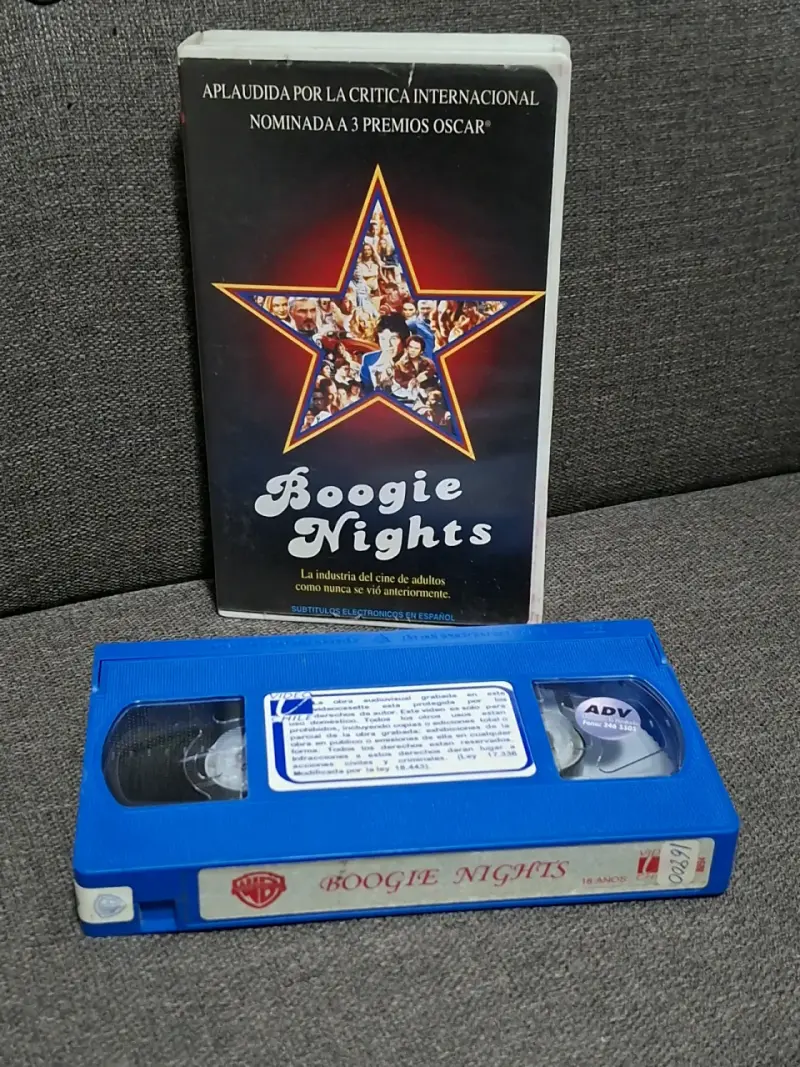 VHS Boogie Nights en Español Subtitulada - 1