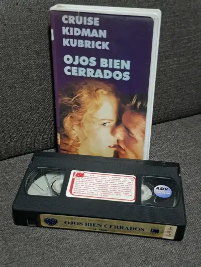 VHS Ojos Bien Cerrados de Stanley Kubrick - miniatura 1