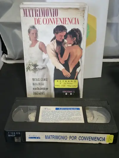VHS Matrimonio De Conveniencia en Español - miniatura 1