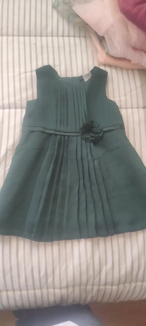 Zapatos y vestidos de niña lote completo - 2