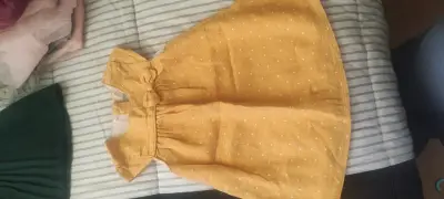 Zapatos y vestidos de niña lote completo - miniatura 3
