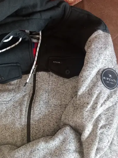 Chaqueta Rip Curl gris con capucha - miniatura 1