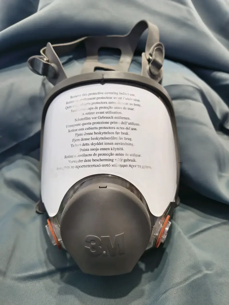 Máscara respiratoria 3M 6800 con protección completa