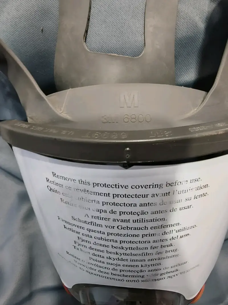 Máscara respiratoria 3M 6800 con protección completa - 2