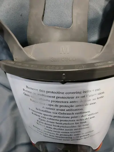 Máscara respiratoria 3M 6800 con protección completa - miniatura 2