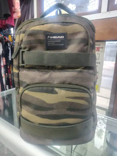 Mochila camuflada Head con múltiples compartimentos - miniatura 1