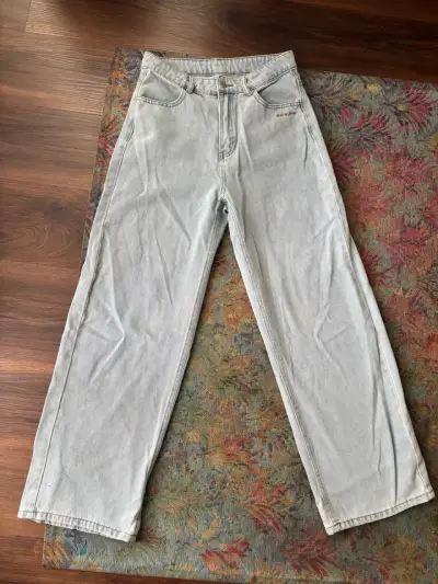 Jeans de mezclilla en varios colores para mujer - miniatura 4