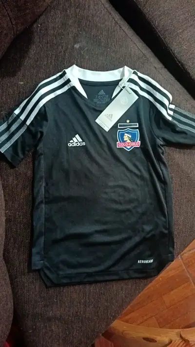 Camiseta Adidas Colo-Colo talla 8 - miniatura 1