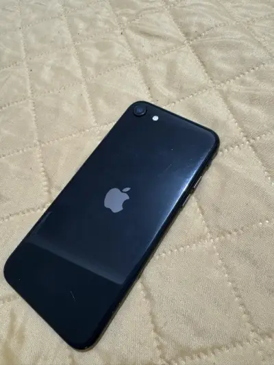 iPhone SE 2da Gen - miniatura 1