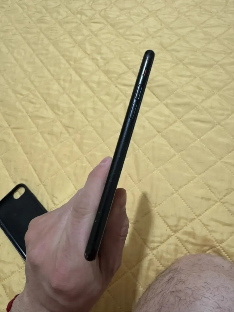 iPhone SE 2da Gen - 3