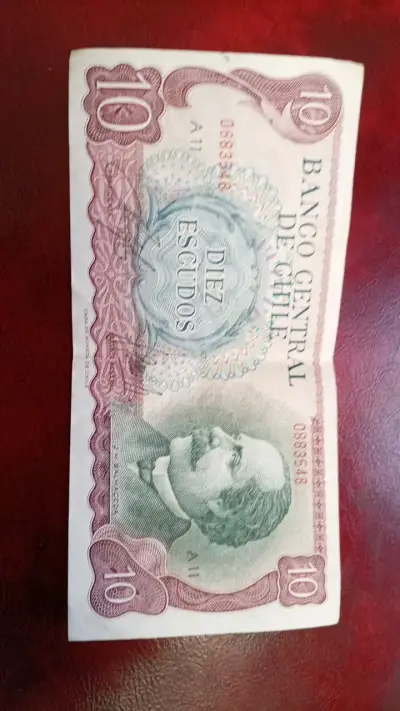Billete antiguo de 10 escudos de Chile - miniatura 1