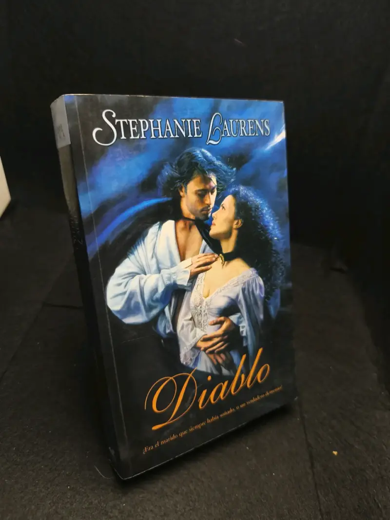 Libro 'Diablo' de Stephanie Laurens en buen estado - 2