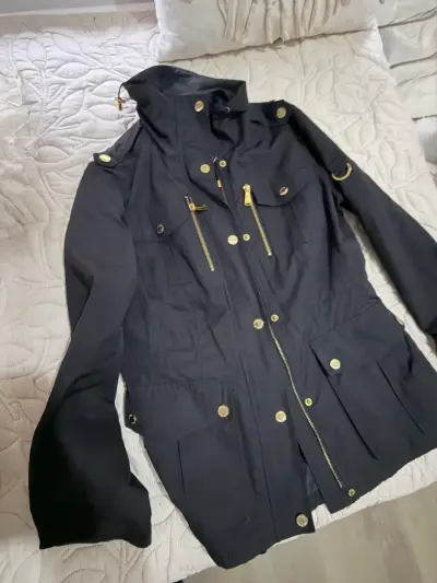 Chaqueta negra Michael kors ,para dama. - miniatura 1