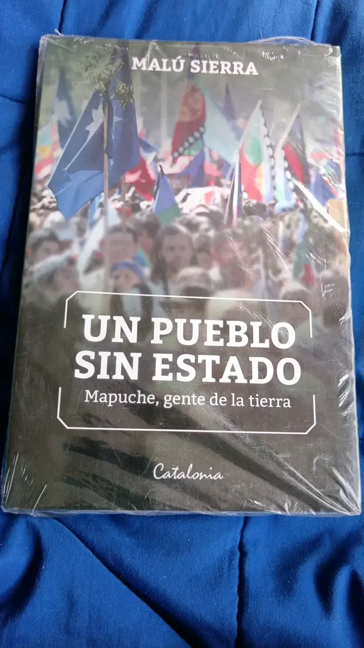 Libro 'Un Pueblo Sin Estado' de Malú Sierra - 1