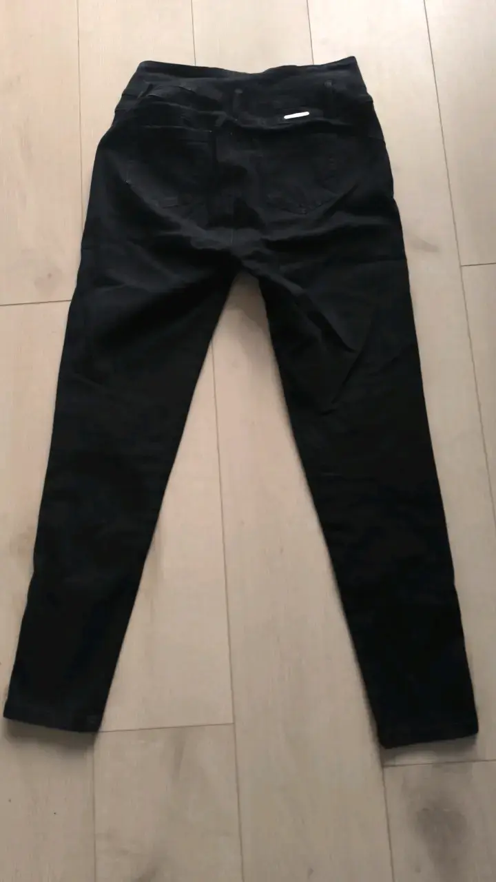 Jeans negros mujer Mossimo con botones - 2