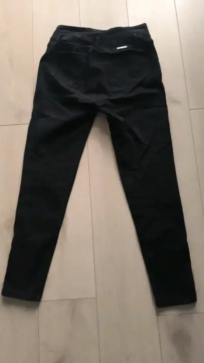Jeans negros mujer Mossimo con botones - miniatura 2