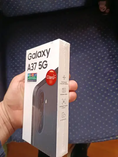 Smartphone Samsung Galaxy A37 5G nuevo - miniatura 3