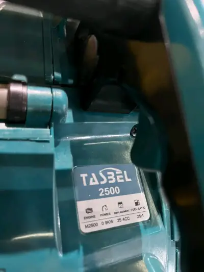 Motosierra Tasbel 2500 25cc potente - miniatura 2
