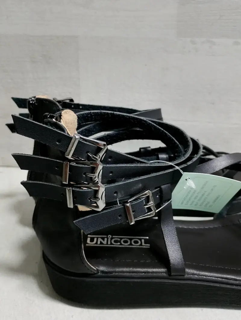 Sandalias negras de cuero con hebillas Unicool - 4