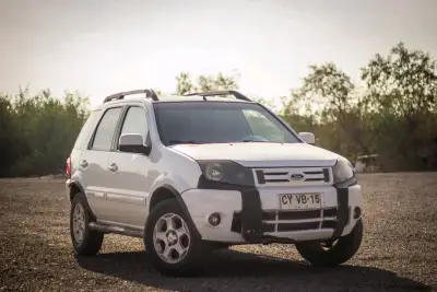 Camioneta Ford EcoSport 2011 en buen estado - miniatura 1