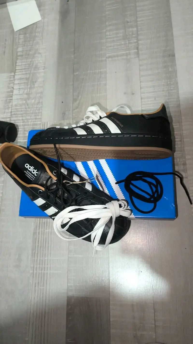 Zapatillas Adidas Superstar II negras y blancas - 1