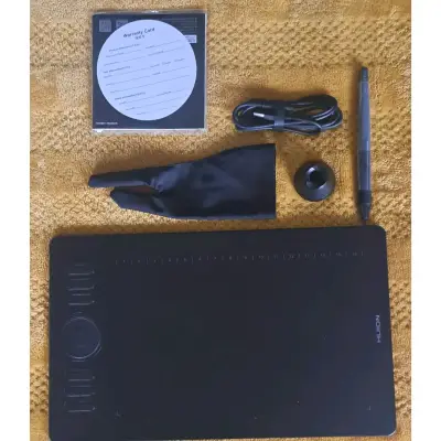 Tableta Gráfica Huion HS610 con Lápiz y Accesorios - miniatura 1