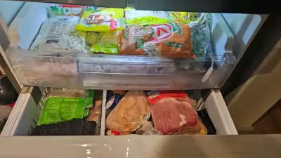 Refrigerador LG Inverter Linear con Dispensador de Agua - miniatura 5