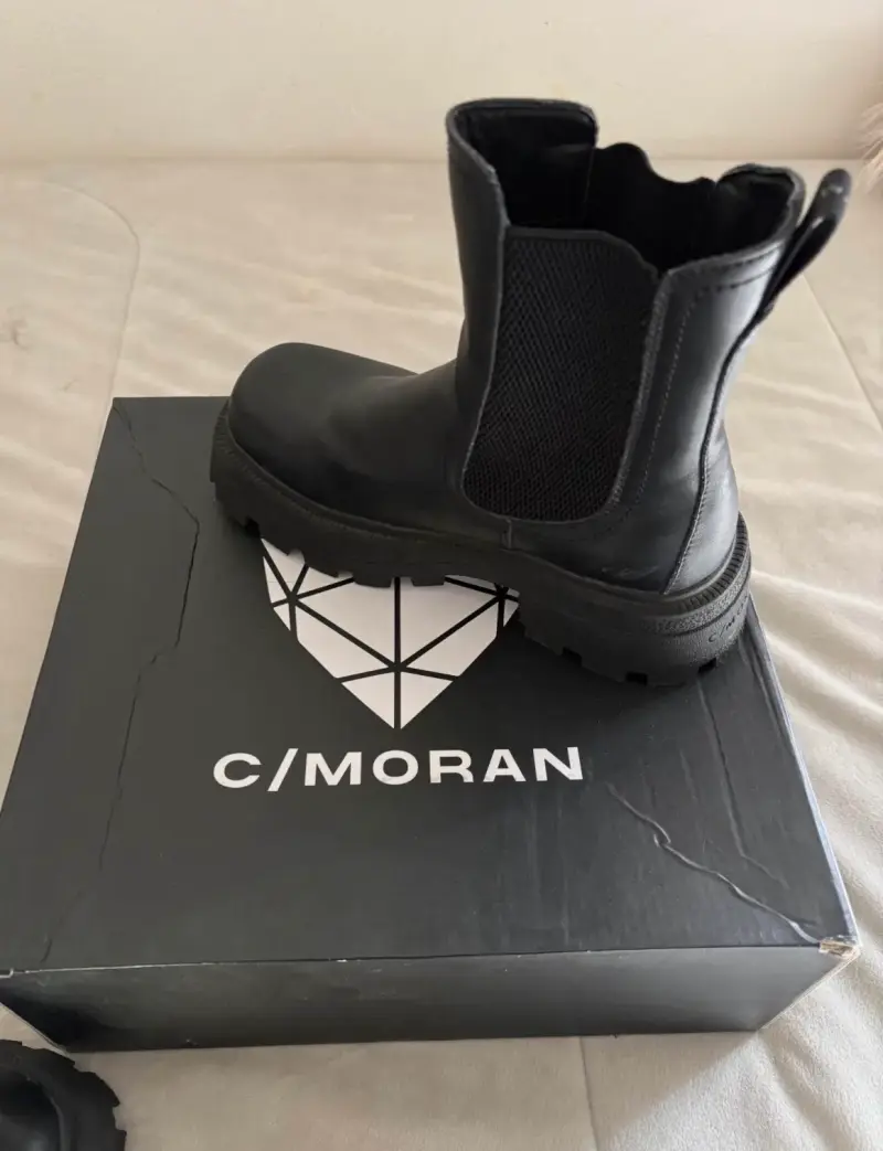 Botines negros de cuero C/Moran con suela gruesa - 1