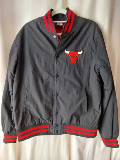 Chaqueta Varsity Chicago Bulls New Era Negra - miniatura 3
