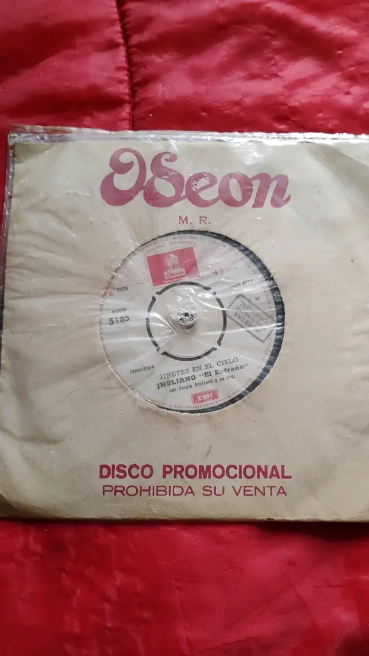 Vinilo 45 RPM Jinetes en el Cielo de Jhuliano - 2