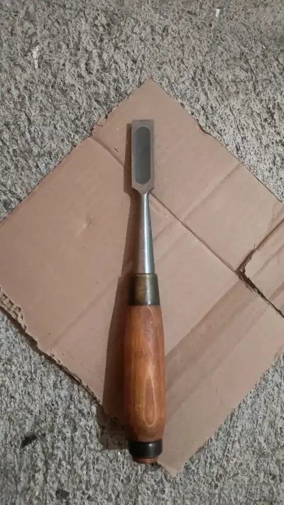 Formón de madera con mango ergonómico - miniatura 2