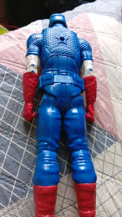 Figura de acción Capitán América - miniatura 2