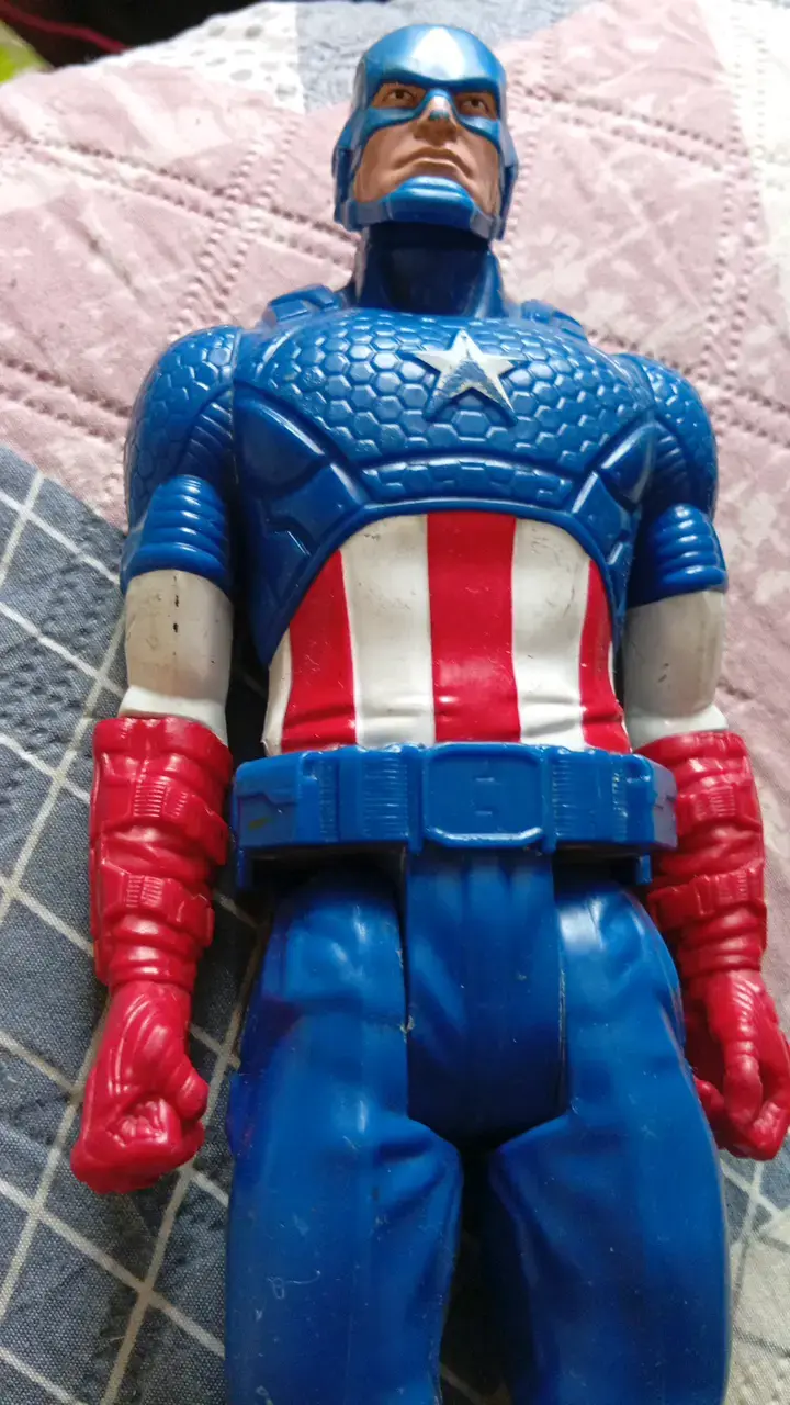 Figura de acción Capitán América - 3