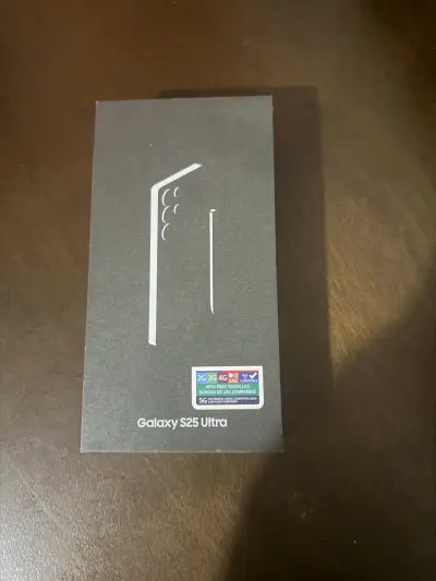 Samsung Galaxy S25 Ultra 5G en buen estado - miniatura 3